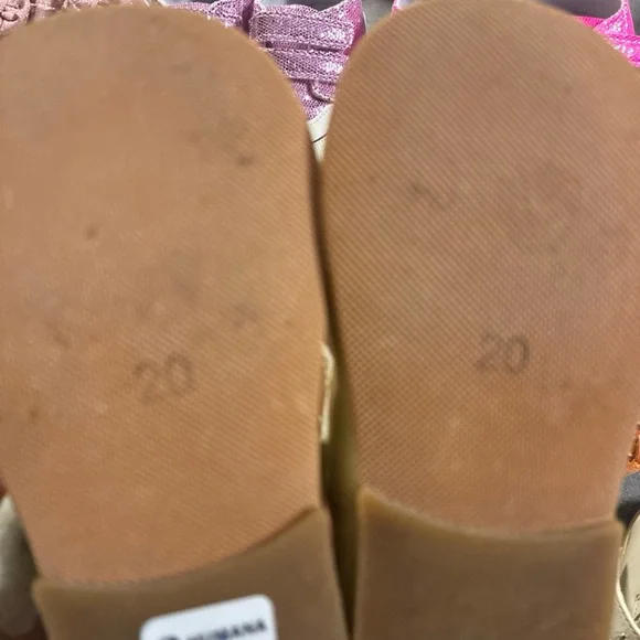 Lot of Newborn to Baby Shoes - Picture 5 of 12